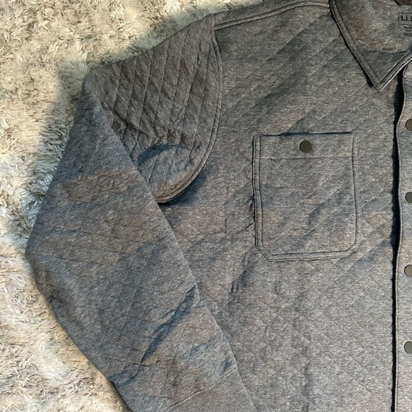 L.L. Bean Men's Quilted Snap Overshirt/Sweatshirt - Picture 8 of 14